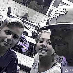 Meet your Posher, Christopher